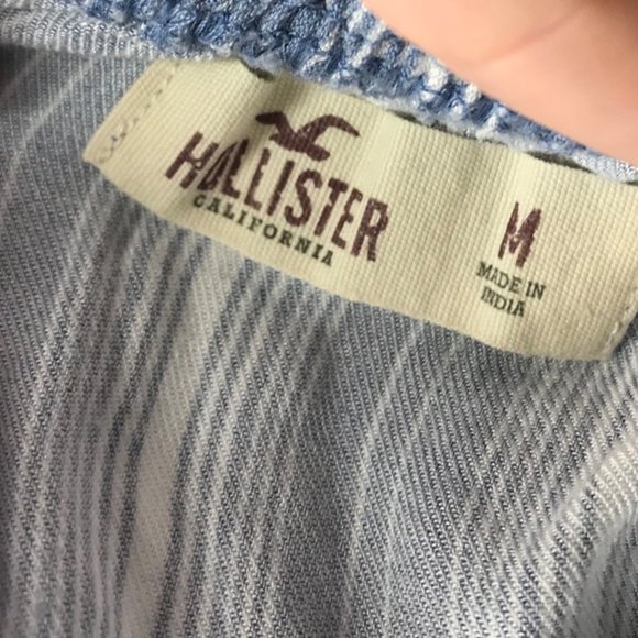 EUC $34 Hollister Medium Blue Stripe Off Shoulder Mid Sleeve Summer Crop Top - Picture 5 of 6